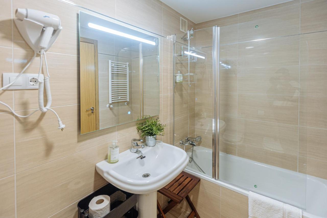 Apartamento Turistico Nanielles Sella Playa - Vut 3050As Ribadesella Exteriör bild
